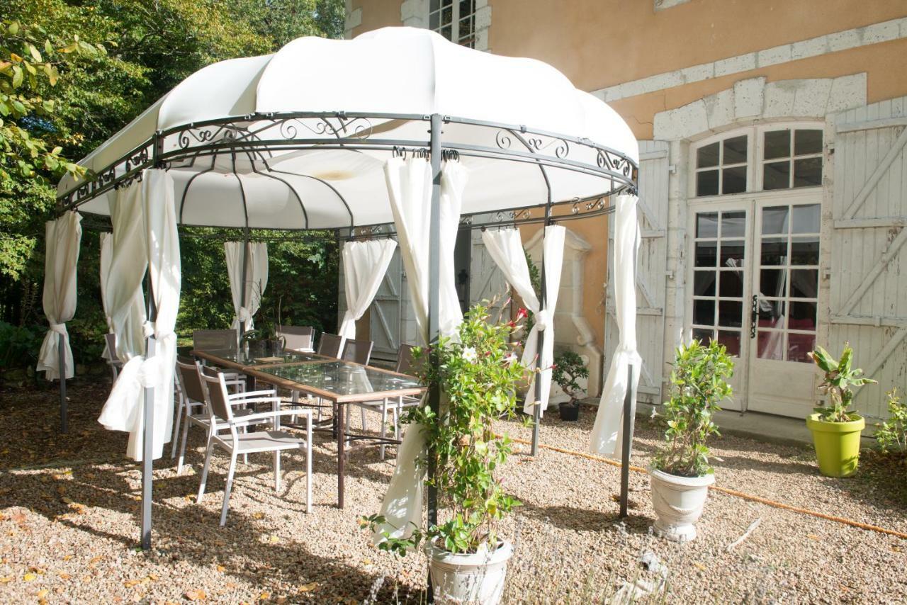 La Faisanderie 16 Edon Exterior photo